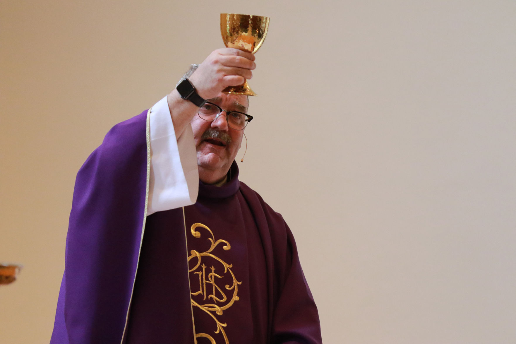 PHOTOS- Ash Wednesday noon service St. Agnes 20200226824.jpg